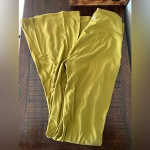 BuffBunny Foxy Flare Leggings